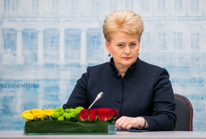 Рейтинг президента Литвы упал в два раза