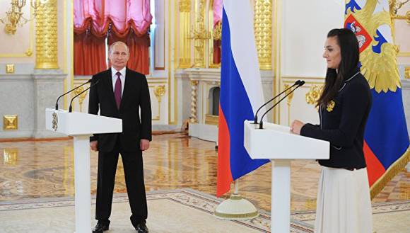 Елена Исинбаева на встрече с Владимиром Путиным в Кремле